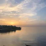 Front High End Apartment, Direct Sea Views. * Марсалфорн