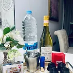Front High End Apartment, Direct Sea Views. Марсалфорн