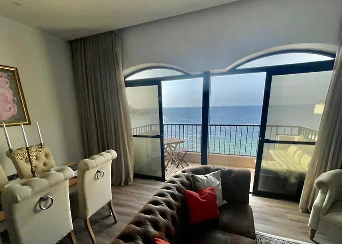 Front High End Apartment, Direct Sea Views. Apartment Marsalforn