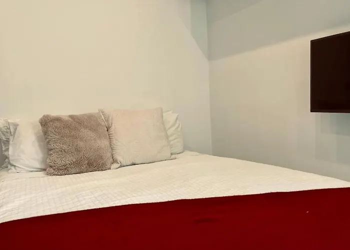 Apartment Front High End Apartment, Direct Sea Views. *