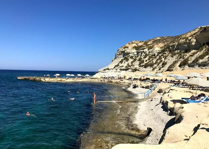 Front High End Apartment, Direct Sea Views. Apartment